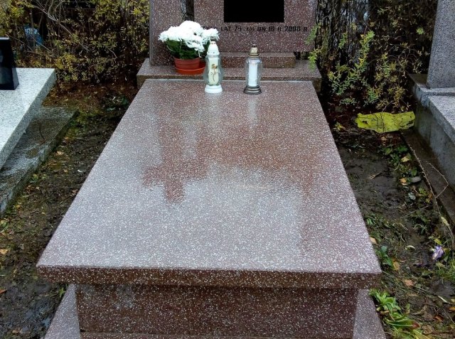 Grób - cmentarz północny Warszawa
